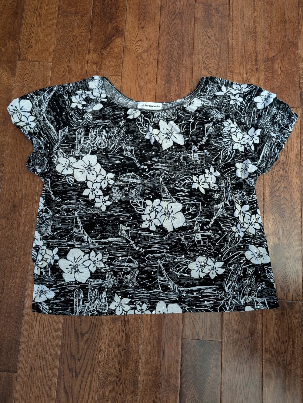 Cathy Daniels Black White Floral Bicycle Top Short Sleeve Shirt Size 1X EUC